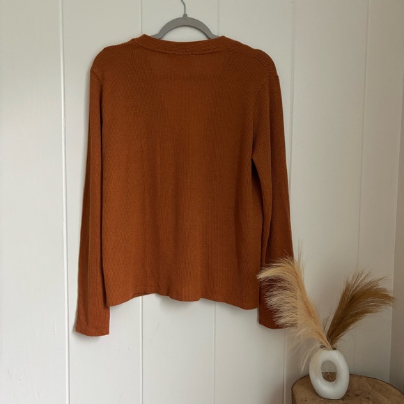Chic & Soft Women's Cardigan in Rich Orange - Picture 7 of 7